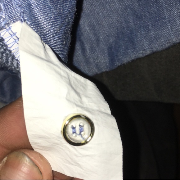 Brand new never worn No Apologies XS Button-Up - Picture 4 of 4